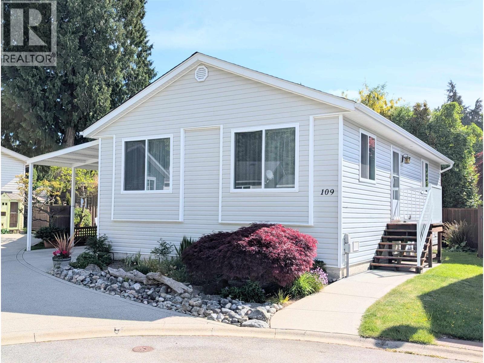 109 4510 101 Highway, Sechelt, British Columbia  V0N 3A1 - Photo 2 - R3126695