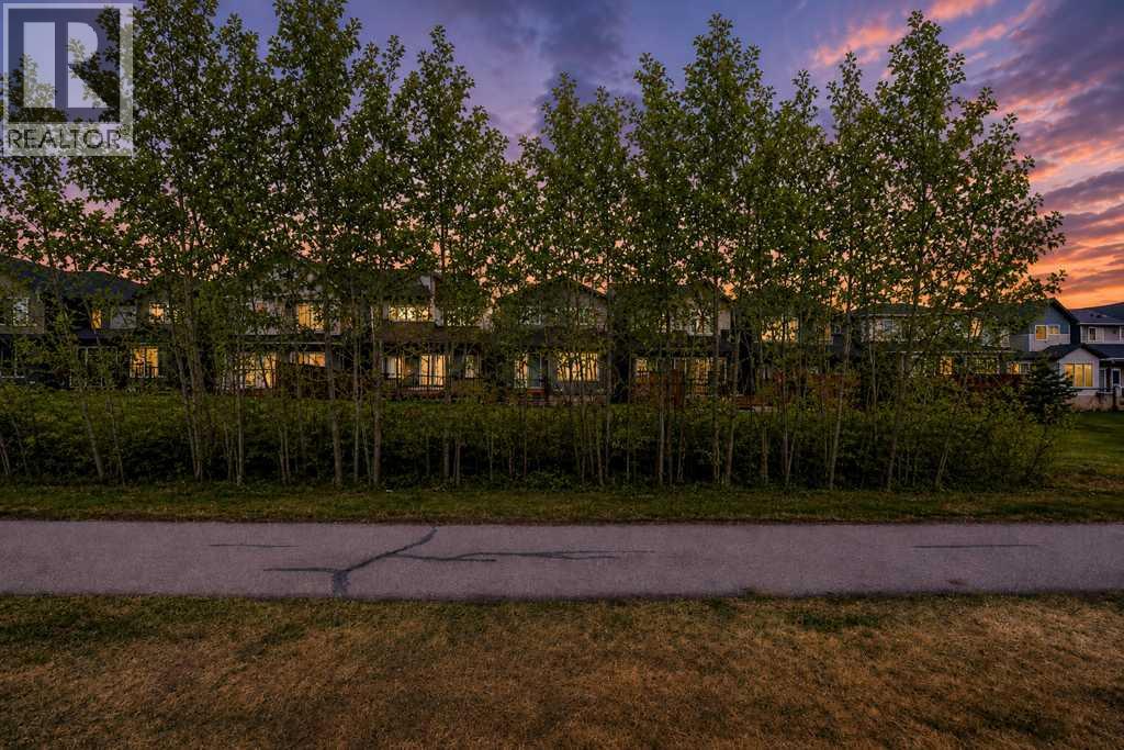 55 Silver Spruce Grove SW, Calgary, Alberta  T2X 5L9 - Photo 3 - A2308493