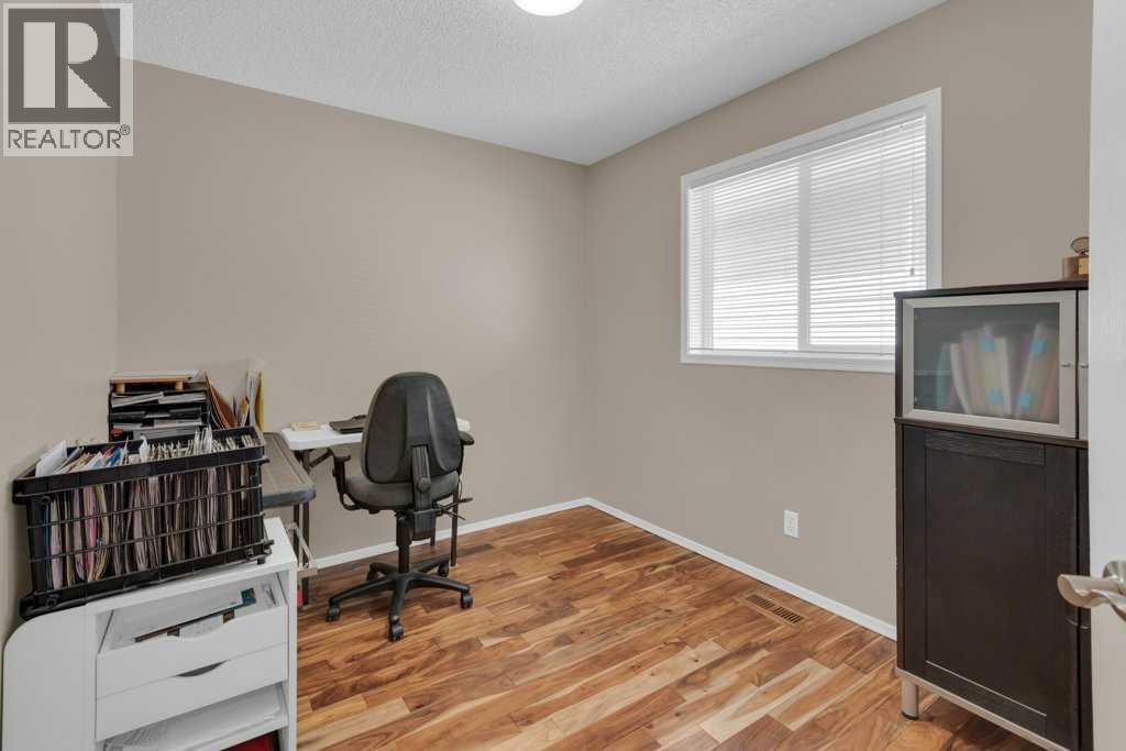 15 New Brighton Manor SE, Calgary, Alberta  T2Z 4G8 - Photo 16 - A2308631