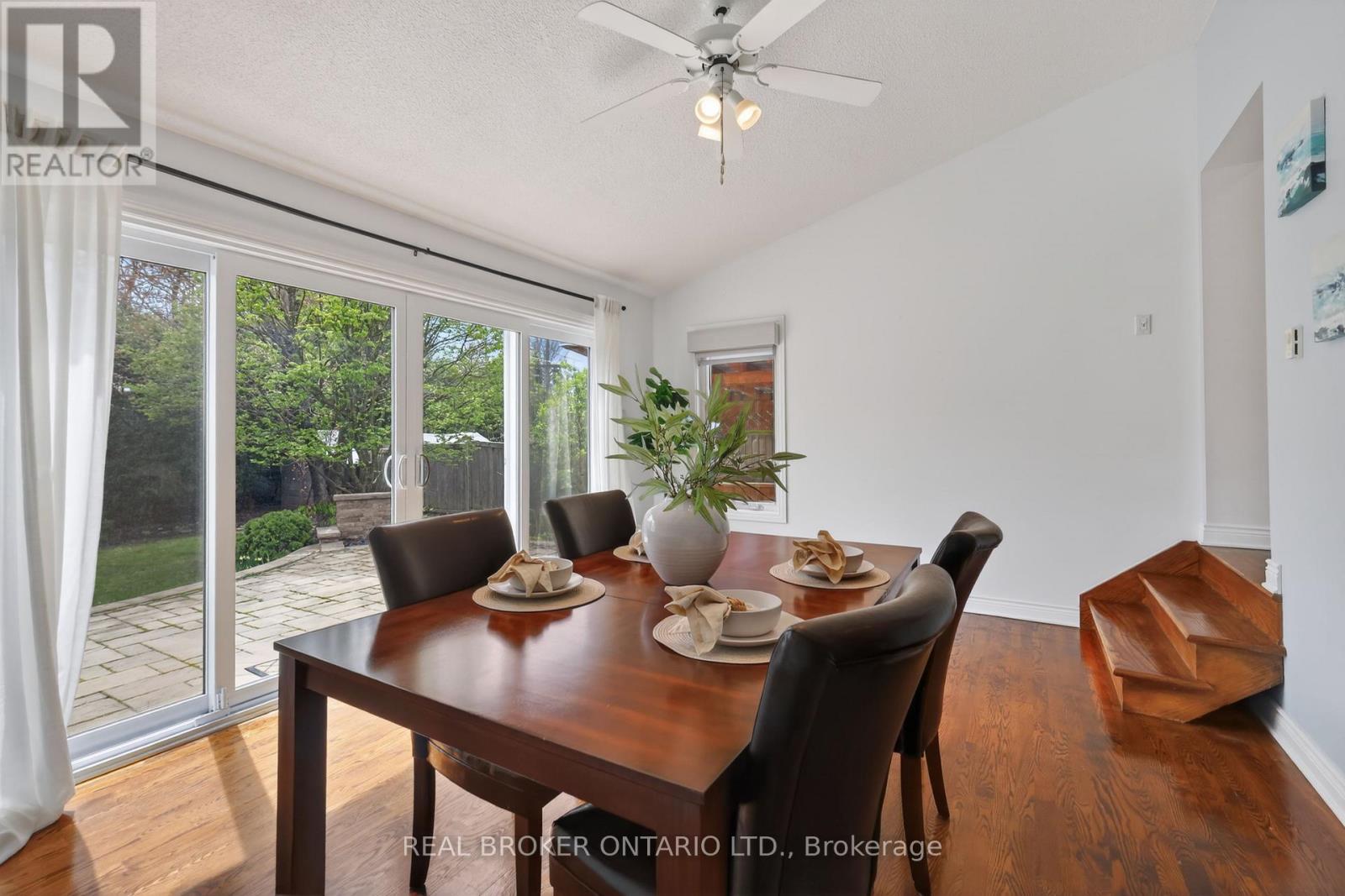 1572 Dorion Avenue, Ottawa, Ontario  K1G 0J6 - Photo 10 - X13159296