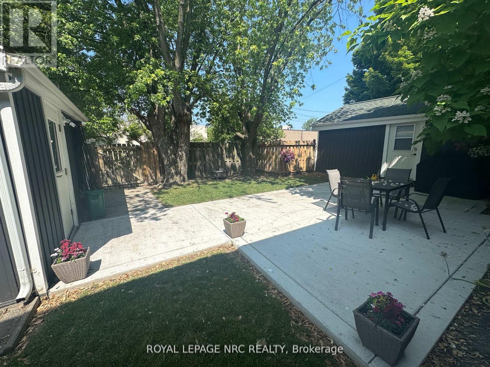 10 Thorold Road, Welland, Ontario  L3C 3T2 - Photo 4 - X13159308