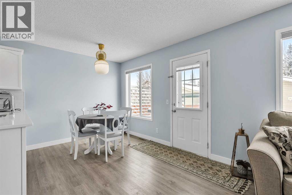 159 Hidden Way NW, Calgary, Alberta  T3A 5S7 - Photo 13 - A2313605