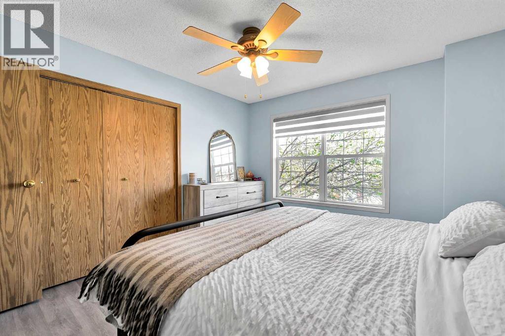 159 Hidden Way NW, Calgary, Alberta  T3A 5S7 - Photo 18 - A2313605