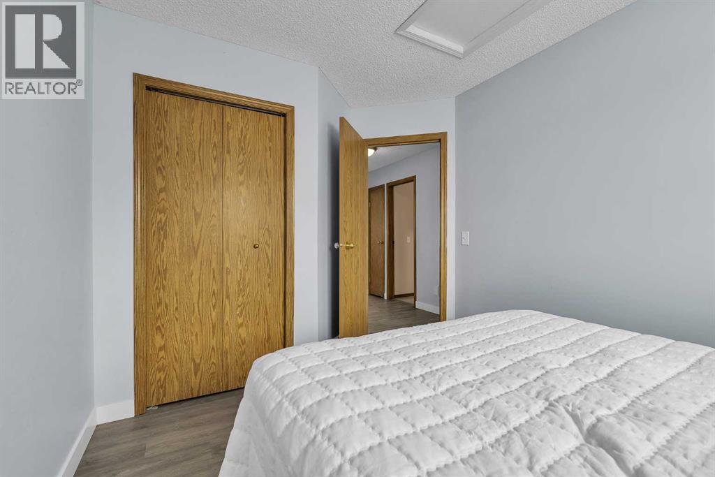 159 Hidden Way NW, Calgary, Alberta  T3A 5S7 - Photo 22 - A2313605