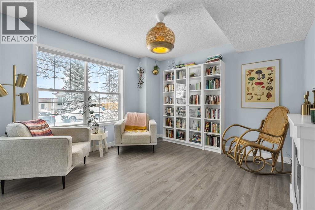 159 Hidden Way NW, Calgary, Alberta  T3A 5S7 - Photo 5 - A2313605