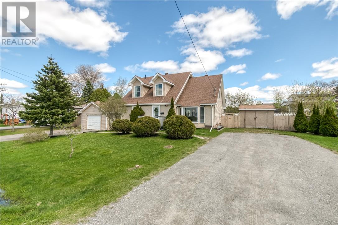 170 Darby Street, Sudbury, Ontario  P3B 3V1 - Photo 2 - 2127927