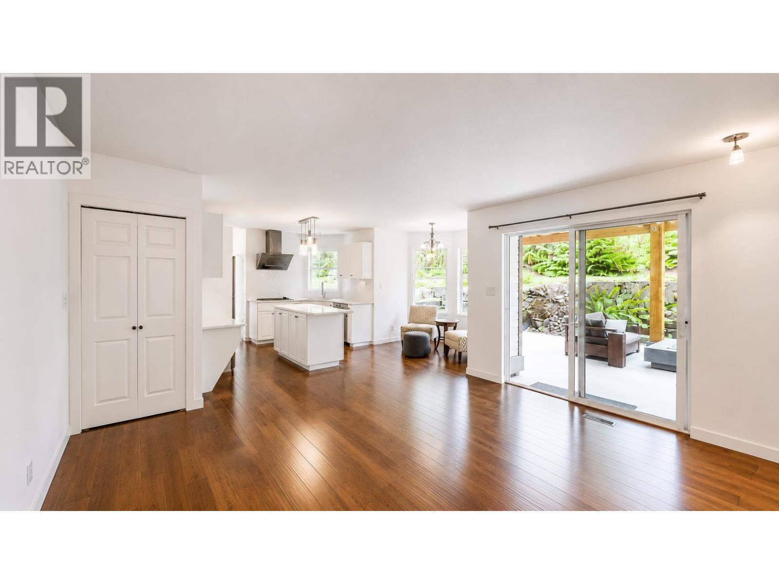 40735 Thunderbird Ridge, Squamish, British Columbia  V0N 1T0 - Photo 10 - R3126417