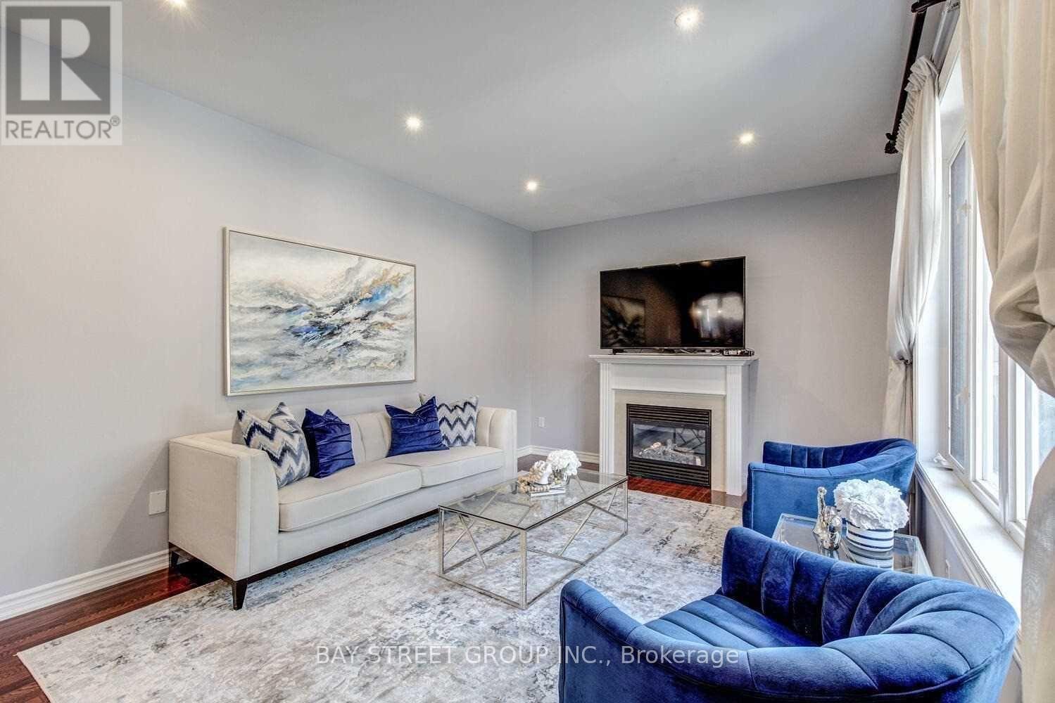 Upper - 134 Ascalon Drive, Vaughan, Ontario L6A 0M4 - Photo 14 - N13159292