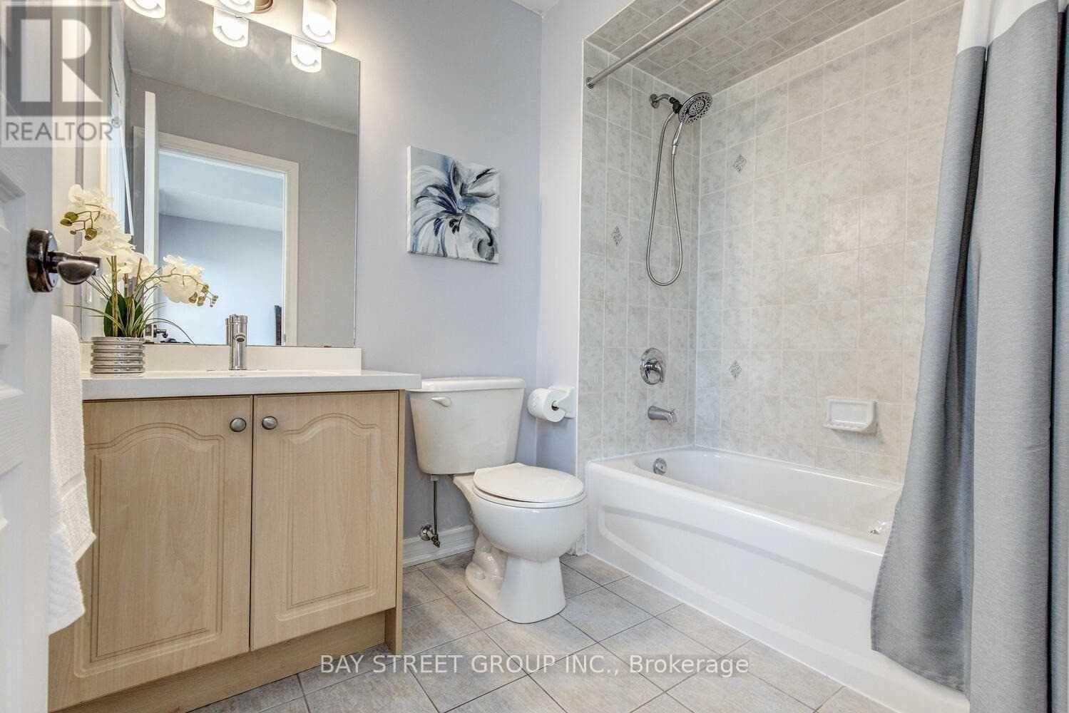 Upper - 134 Ascalon Drive, Vaughan, Ontario L6A 0M4 - Photo 23 - N13159292