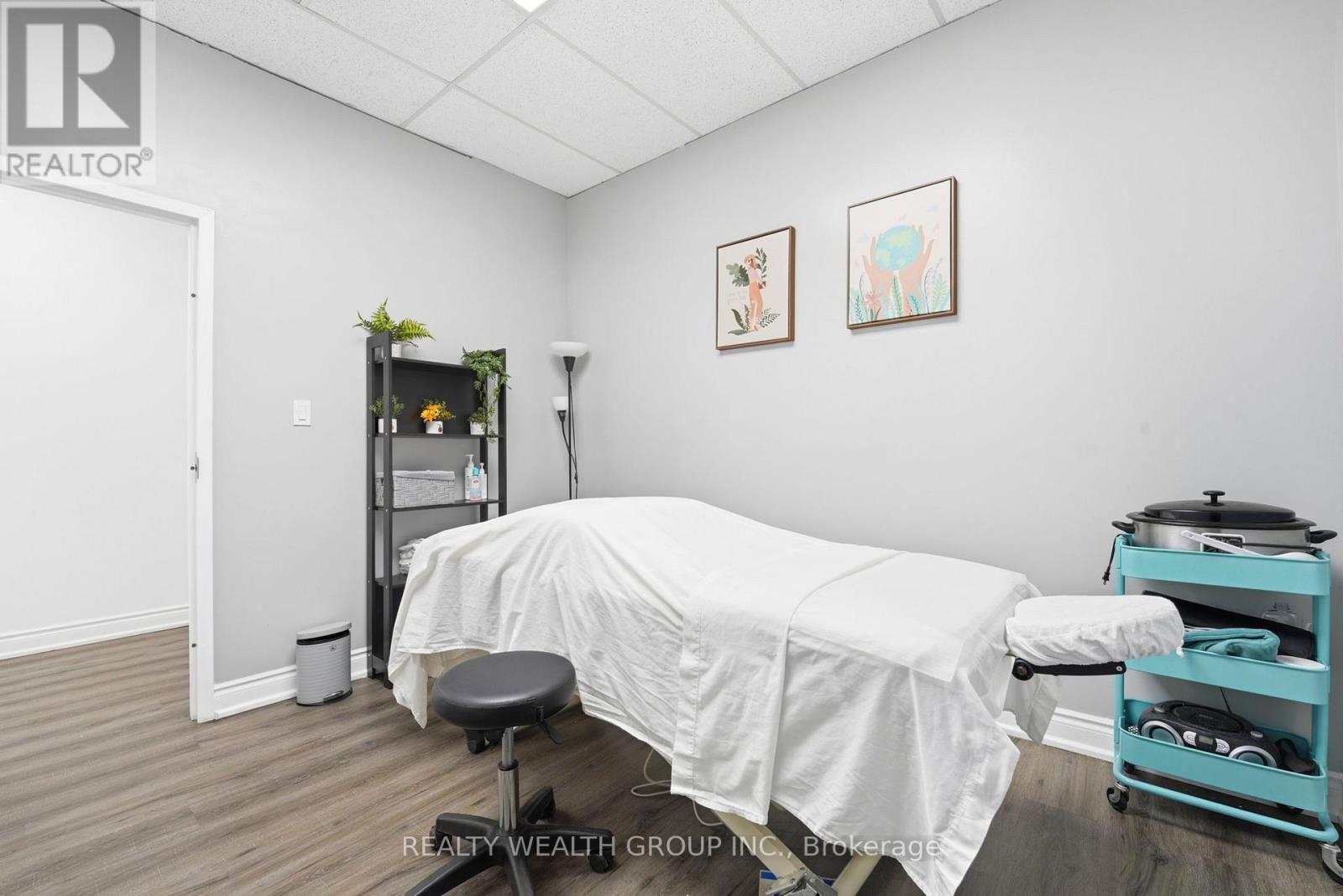 5731 Highway 7, Vaughan, Ontario  L4L 4Y9 - Photo 4 - N13159312