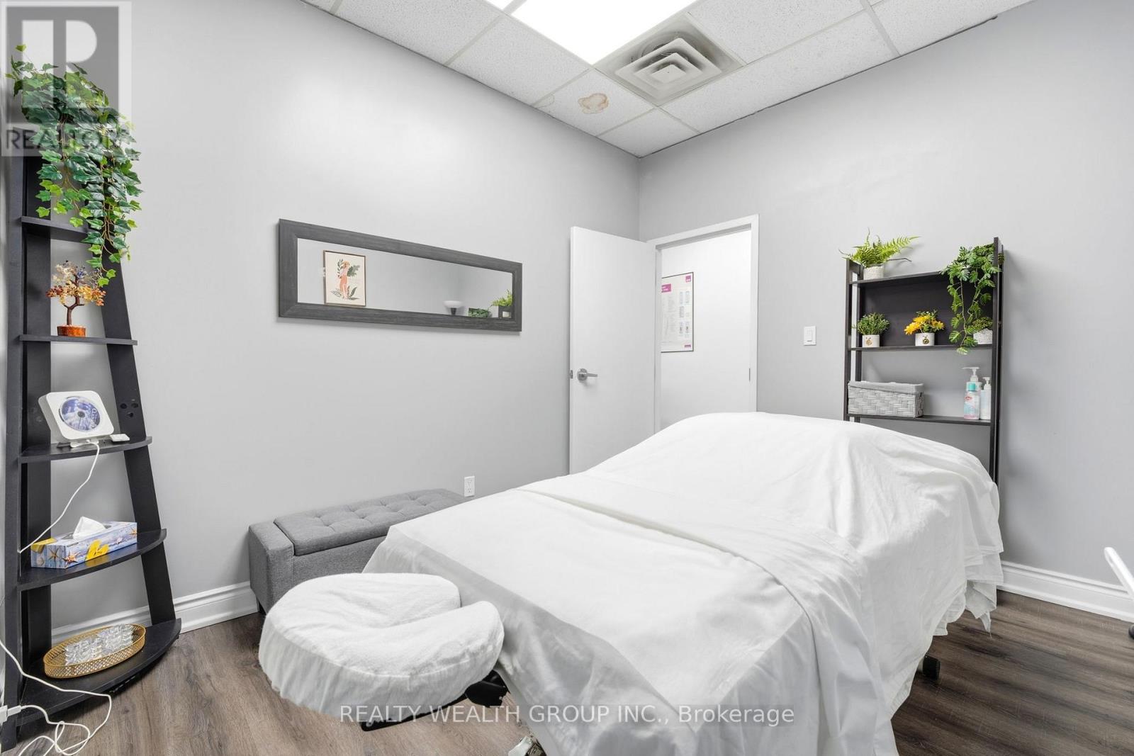 5731 Highway 7, Vaughan, Ontario  L4L 4Y9 - Photo 8 - N13159312