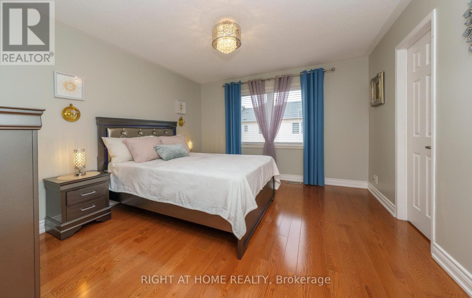 21 Marshview Avenue, Aurora, Ontario  L4G 7W2 - Photo 12 - N13159318