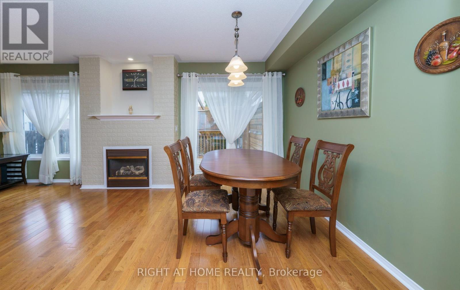 21 Marshview Avenue, Aurora, Ontario  L4G 7W2 - Photo 7 - N13159318