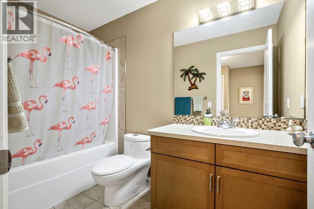 149 Fireside Boulevard, Cochrane, Alberta  T4C 0R1 - Photo 15 - A2313209