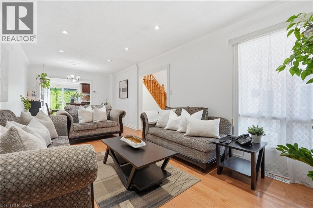 39 Riviera Drive, Vaughan, Ontario  L4K 2H9 - Photo 3 - 40832382