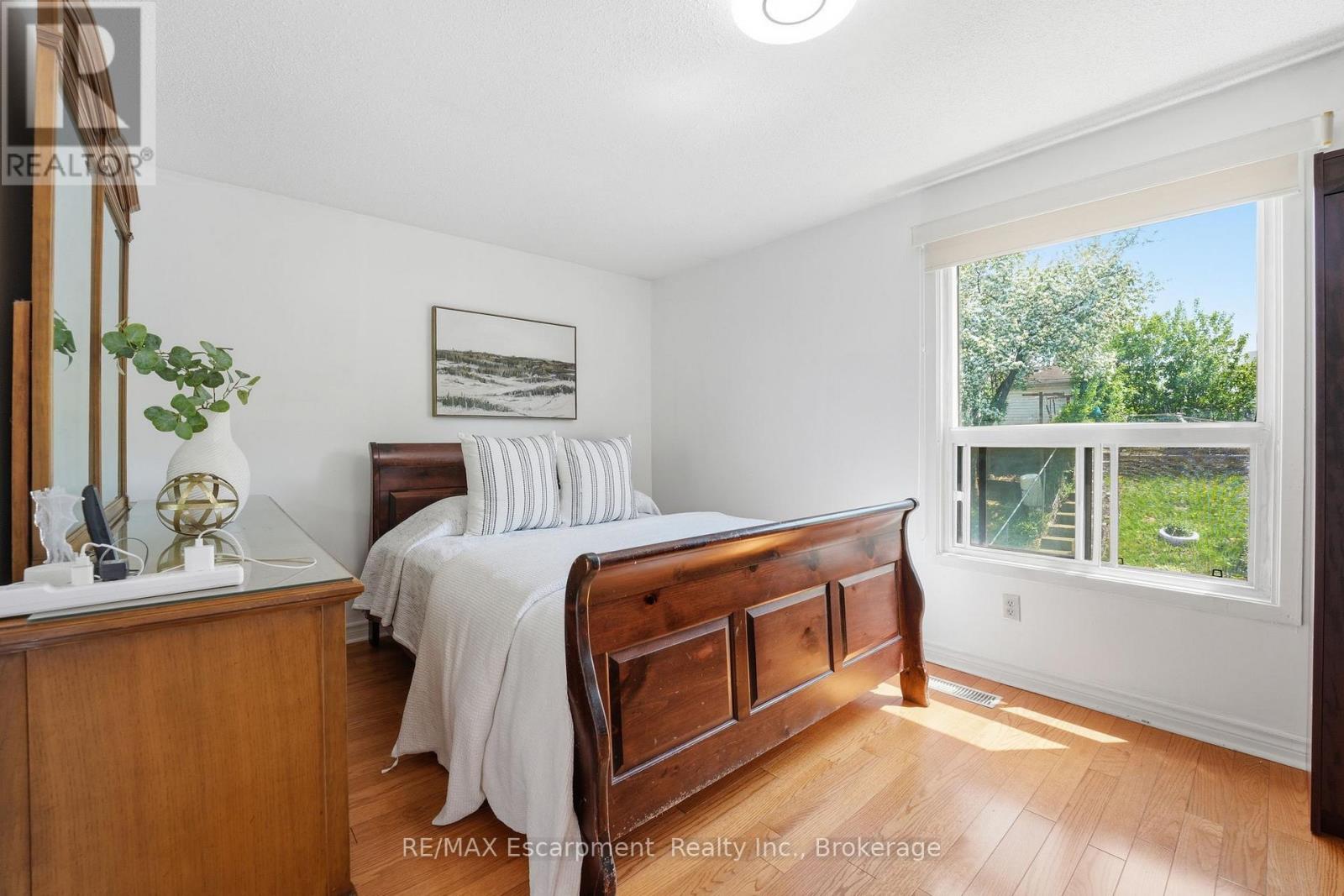 39 Riviera Drive, Vaughan, Ontario  L4K 2H9 - Photo 9 - N13158718