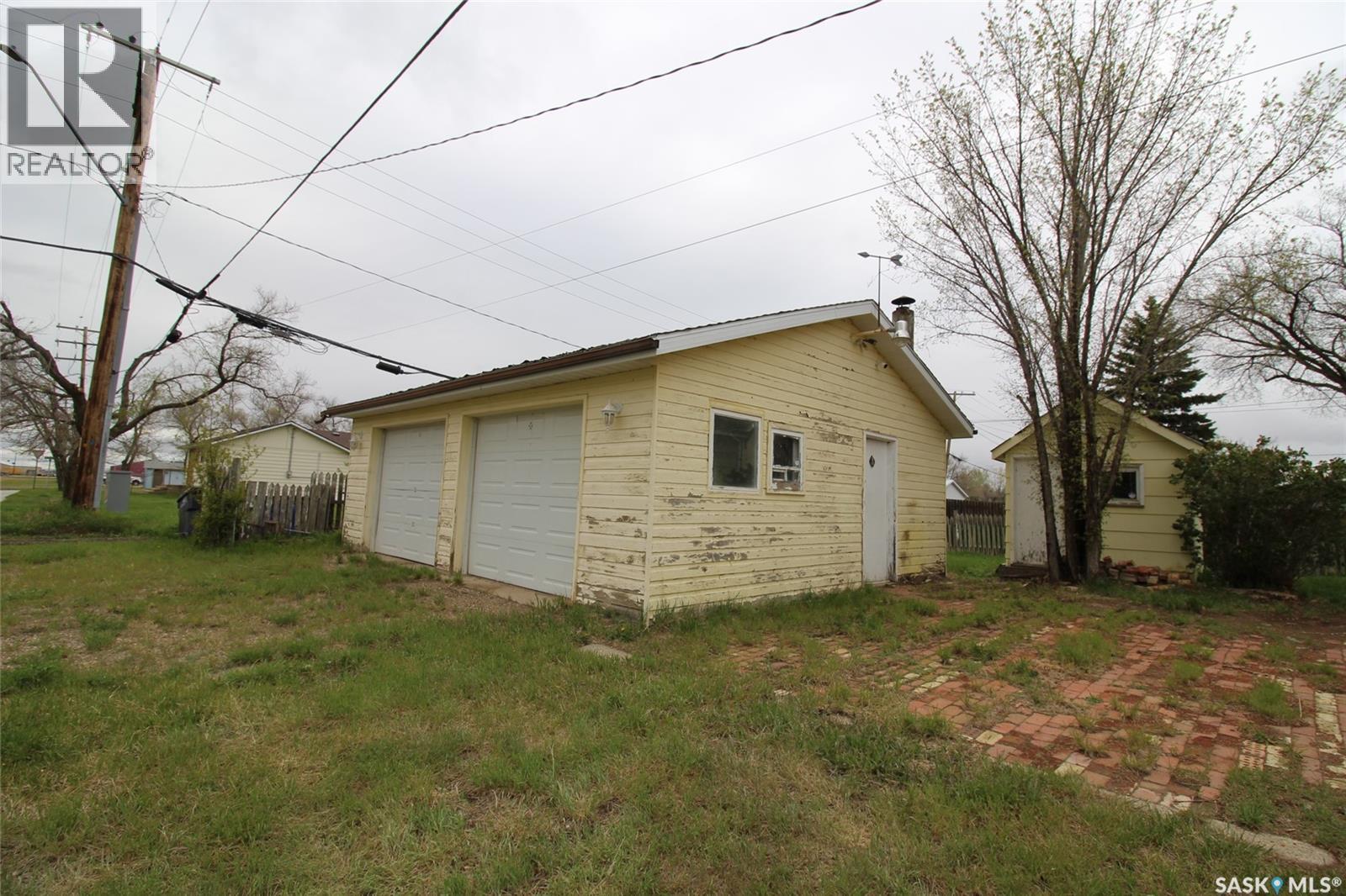 403 4th Street W, Shaunavon, Saskatchewan  S0N 2M0 - Photo 26 - SK036797