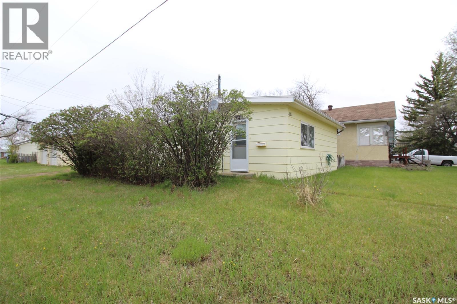 403 4th Street W, Shaunavon, Saskatchewan  S0N 2M0 - Photo 29 - SK036797
