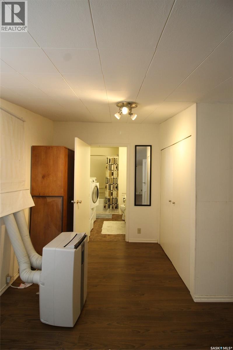 403 4th Street W, Shaunavon, Saskatchewan  S0N 2M0 - Photo 9 - SK036797