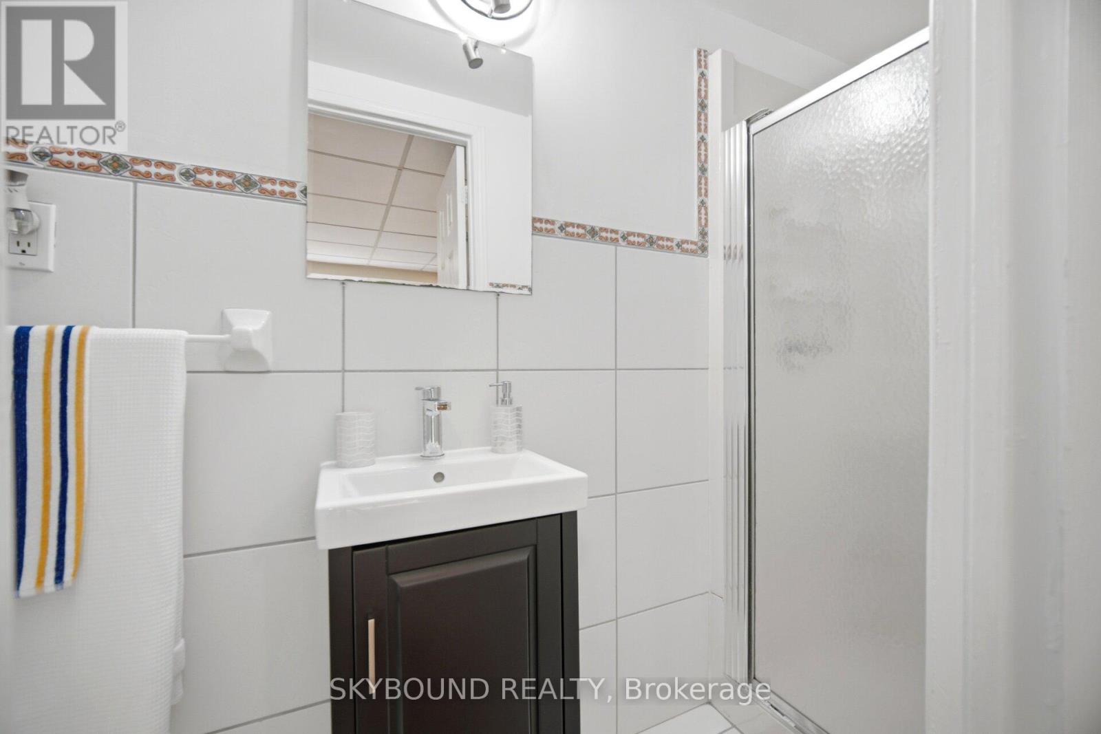 7217 Fayette Circle, Mississauga, Ontario  L5N 1Y5 - Photo 28 - W13153920