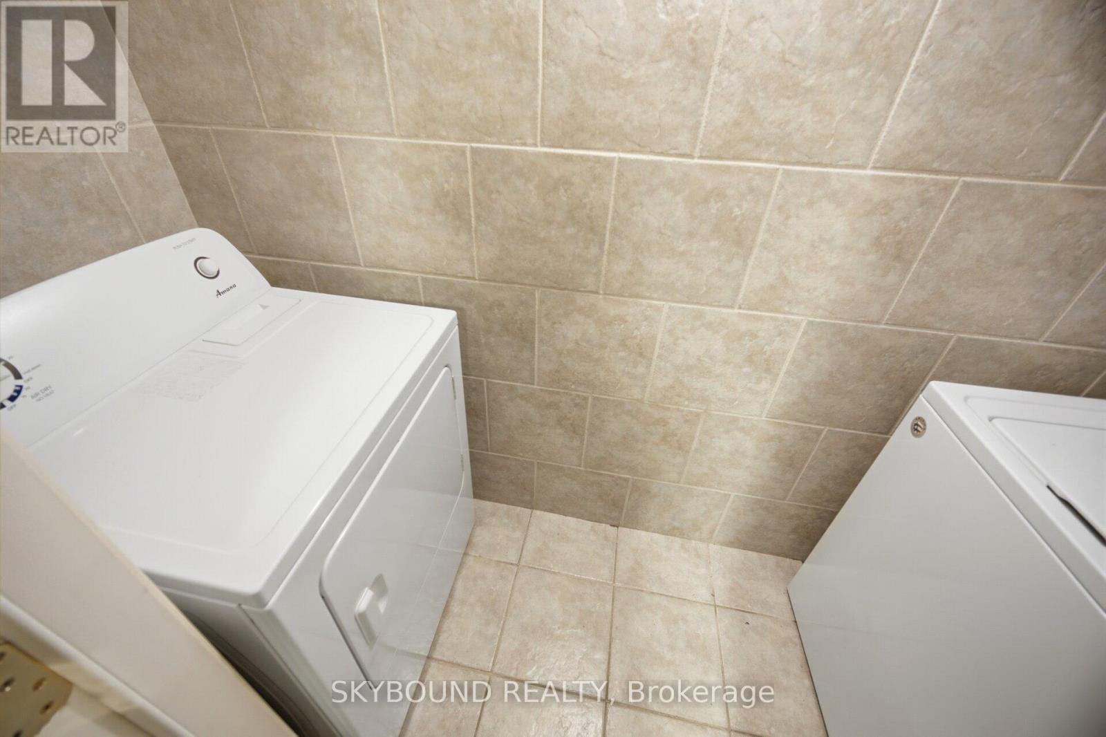7217 Fayette Circle, Mississauga, Ontario  L5N 1Y5 - Photo 29 - W13153920