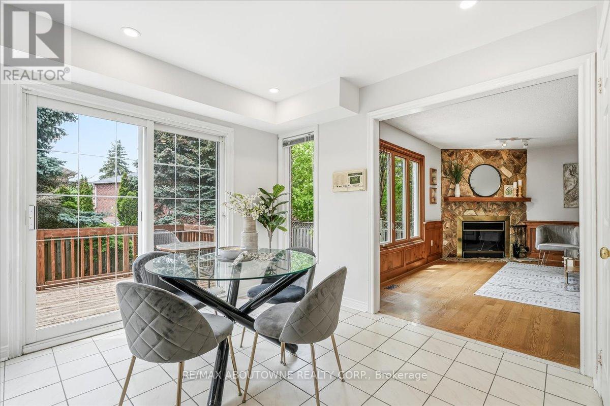 2055 Blacksmith Lane, Oakville, Ontario  L6M 3A3 - Photo 16 - W13159172
