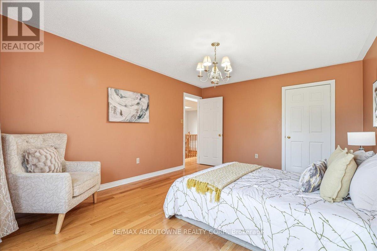 2055 Blacksmith Lane, Oakville, Ontario  L6M 3A3 - Photo 30 - W13159172