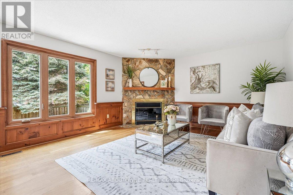 2055 Blacksmith Lane, Oakville, Ontario  L6M 3A3 - Photo 14 - W13159172