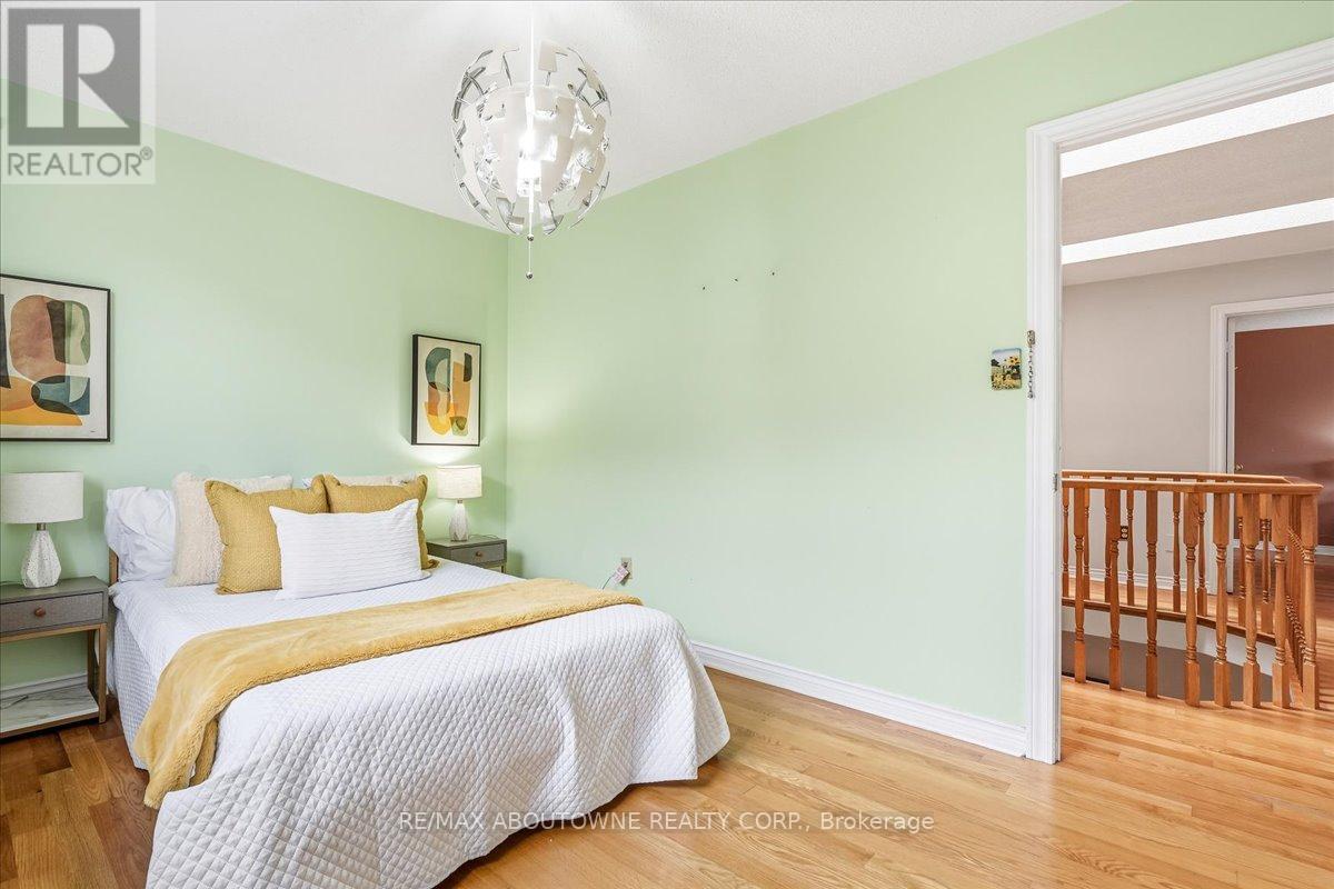 2055 Blacksmith Lane, Oakville, Ontario  L6M 3A3 - Photo 35 - W13159172