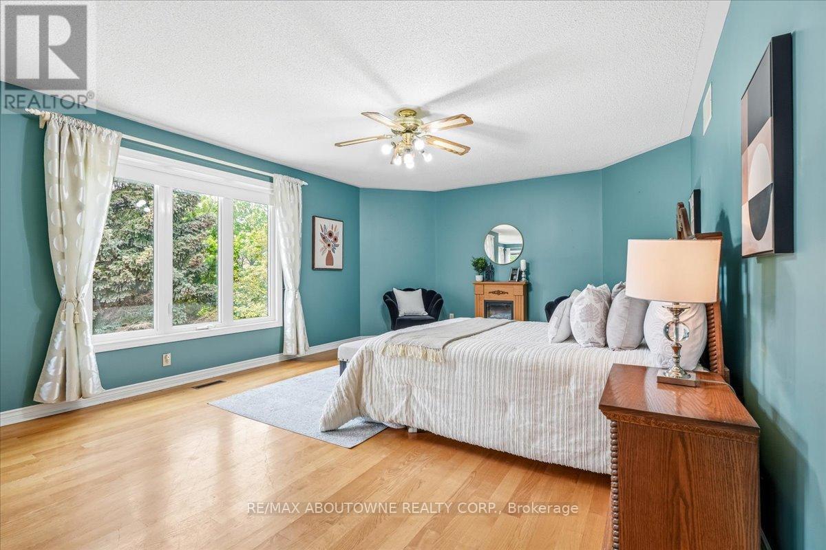 2055 Blacksmith Lane, Oakville, Ontario  L6M 3A3 - Photo 23 - W13159172