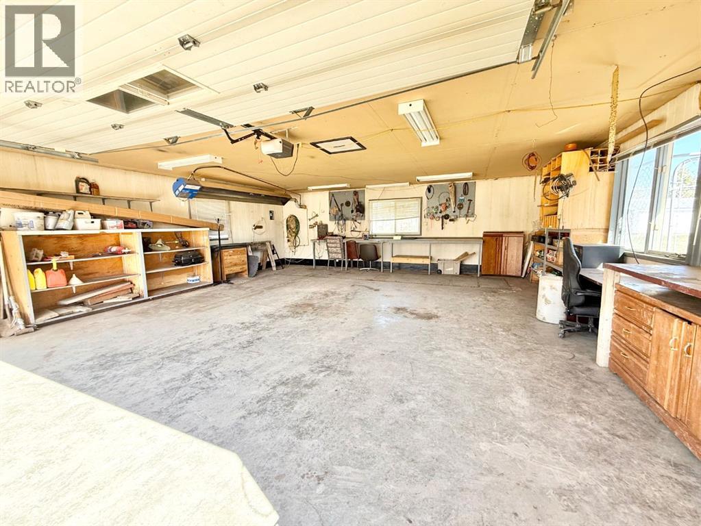 214 Blue Heron Road, Rural Newell, Alberta  T1R 0S1 - Photo 18 - A2297045