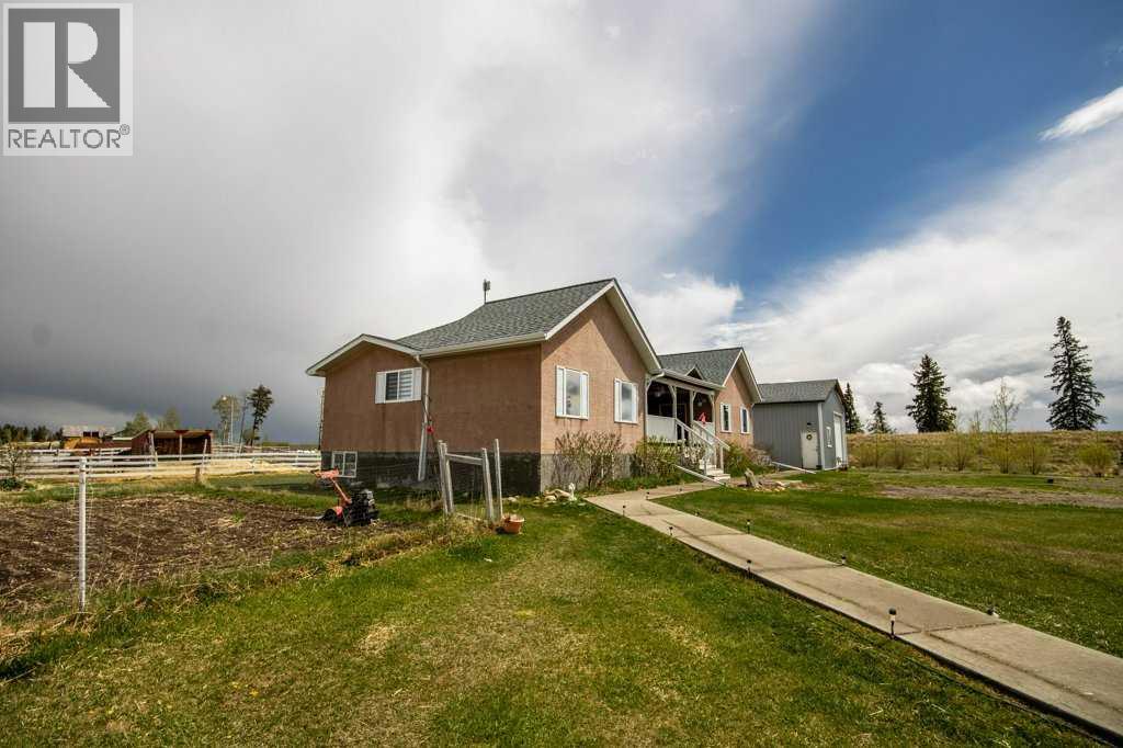10, 33139 Range Road 55, Rural Mountain View County, Alberta  T0M 1X0 - Photo 6 - A2313371