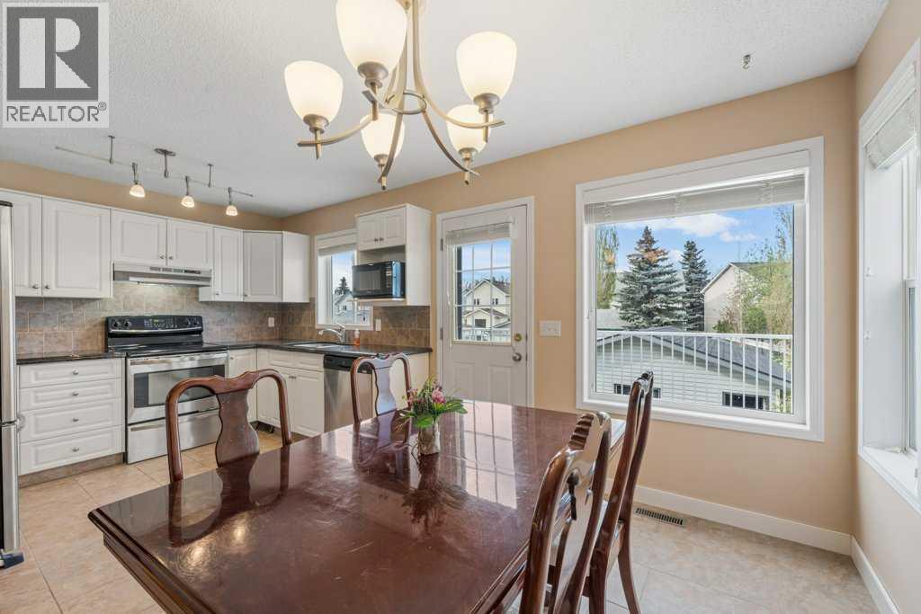 10744 Hidden Valley Drive NW, Calgary, Alberta  T3A 5K1 - Photo 10 - A2313517