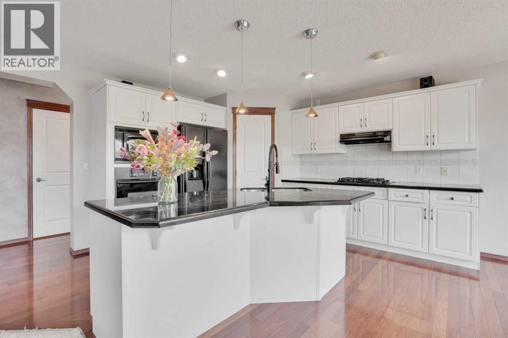 161 Panamount Close NW, Calgary, Alberta  T3K 5P6 - Photo 10 - A2313177