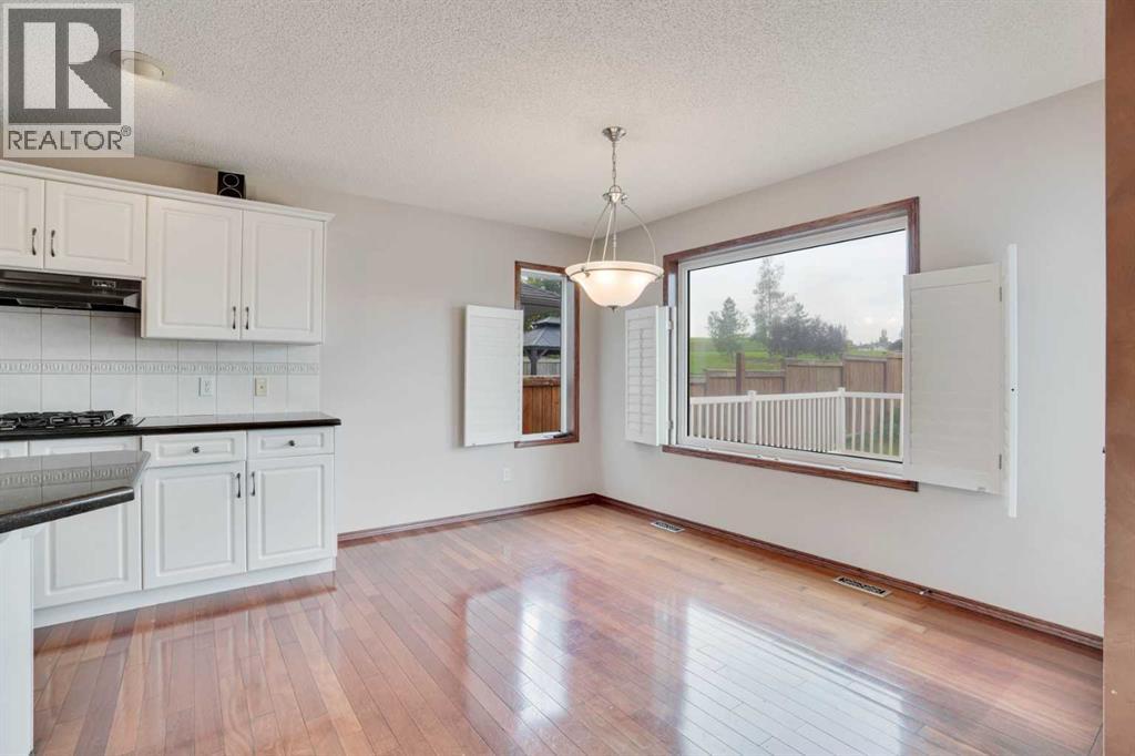 161 Panamount Close NW, Calgary, Alberta  T3K 5P6 - Photo 13 - A2313177