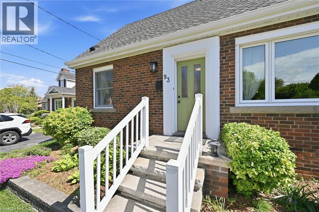 93 Sunning Hill Avenue, Hamilton, Ontario  L8T 1B6 - Photo 3 - 40832463