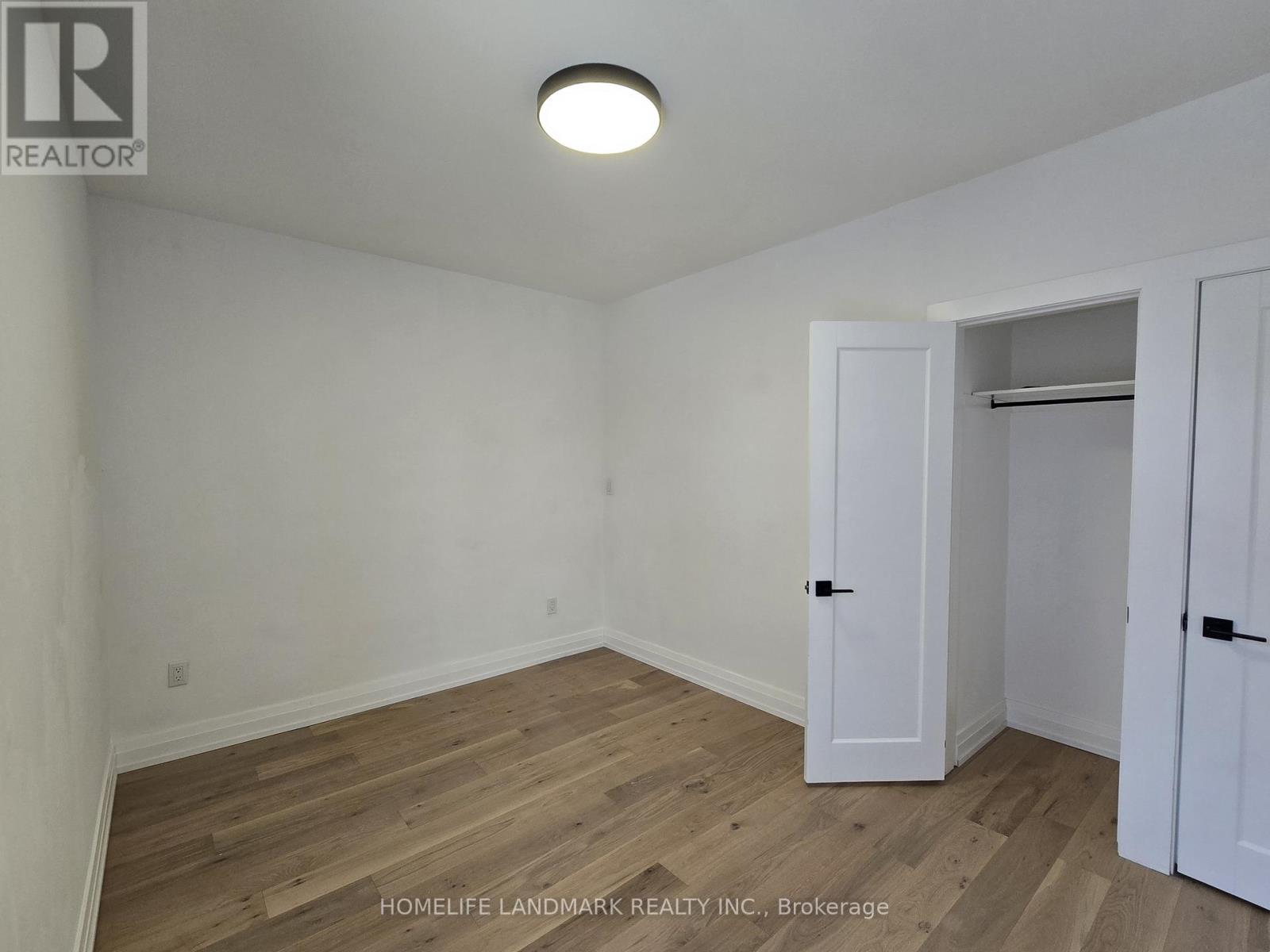 9 Alton Avenue, Toronto, Ontario  M4L 2M3 - Photo 11 - E13159320