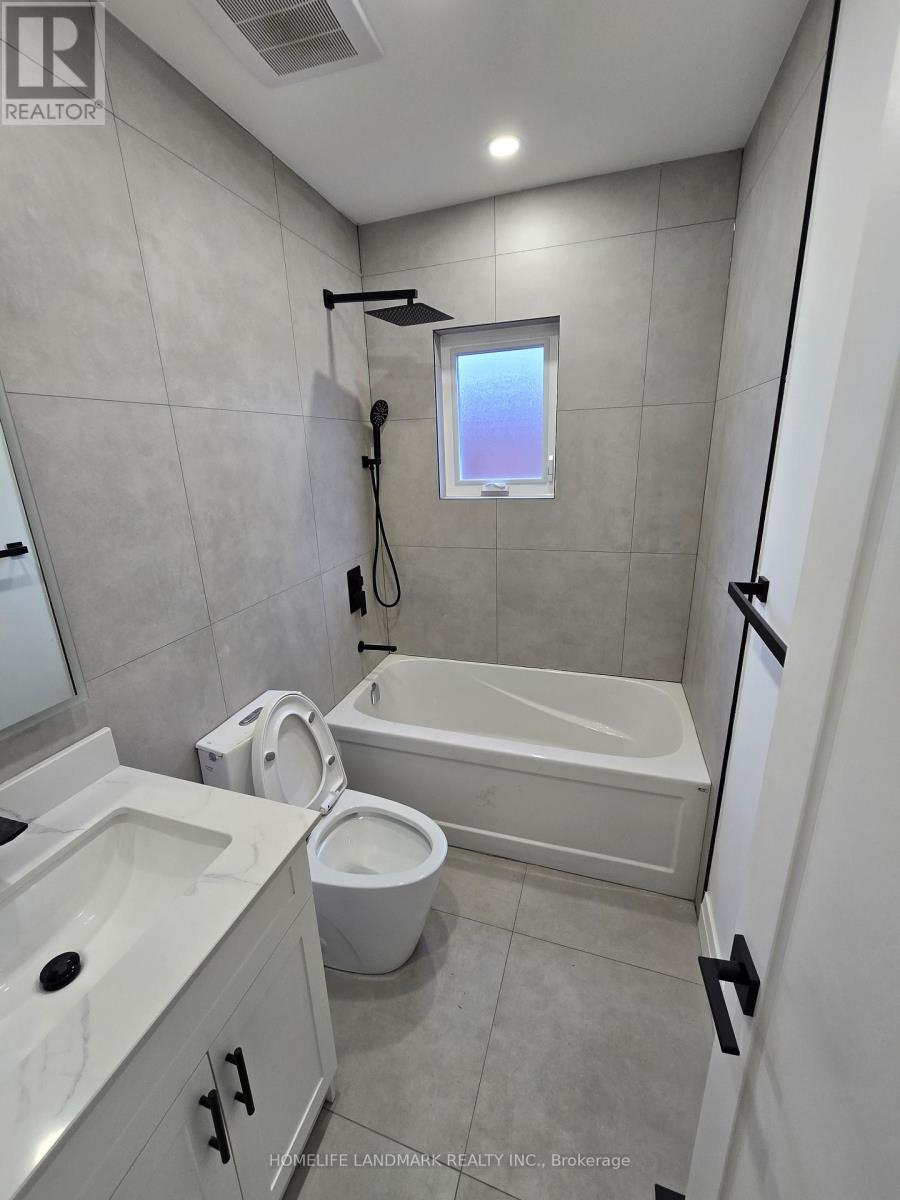 9 Alton Avenue, Toronto, Ontario  M4L 2M3 - Photo 12 - E13159320