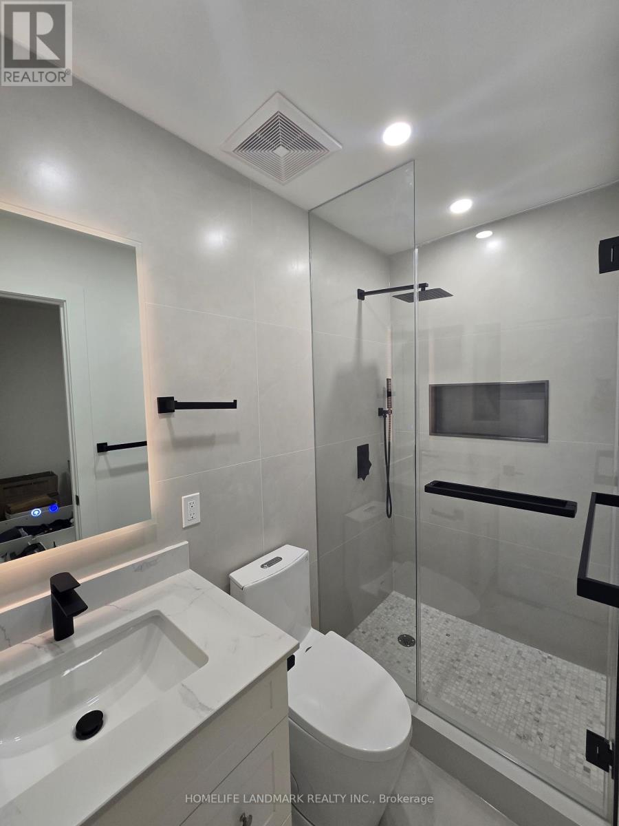 9 Alton Avenue, Toronto, Ontario  M4L 2M3 - Photo 8 - E13159320