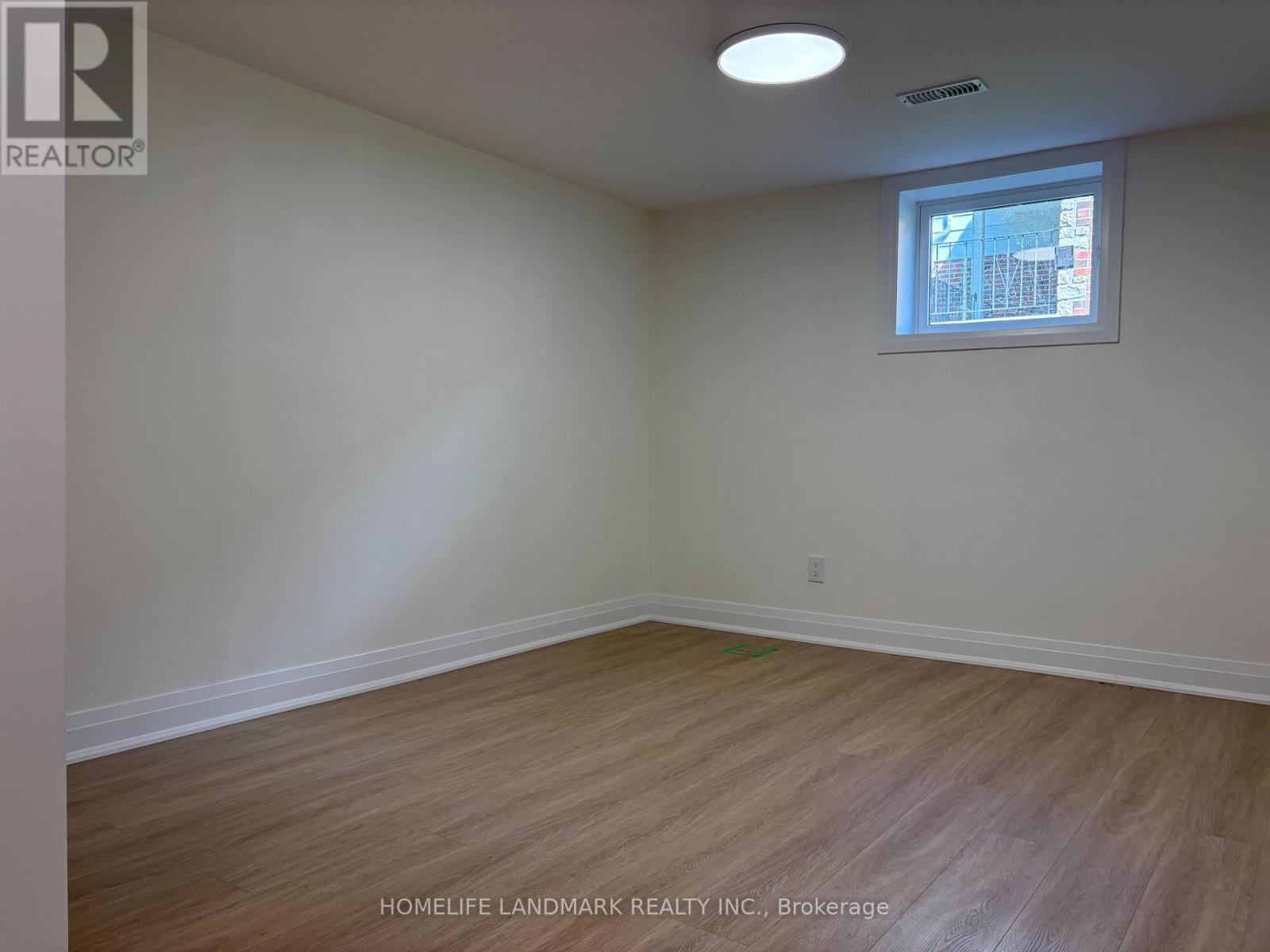 Lower 39 Silversted Drive, Toronto, Ontario M1S 3G4 - Photo 6 - E13159326