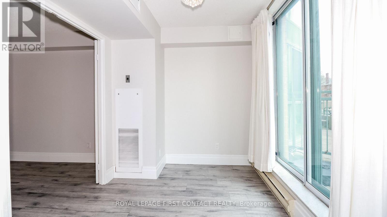 309 - 140 Dunlop Street E, Barrie (City Centre), Ontario  L4M 6H9 - Photo 11 - S13159336