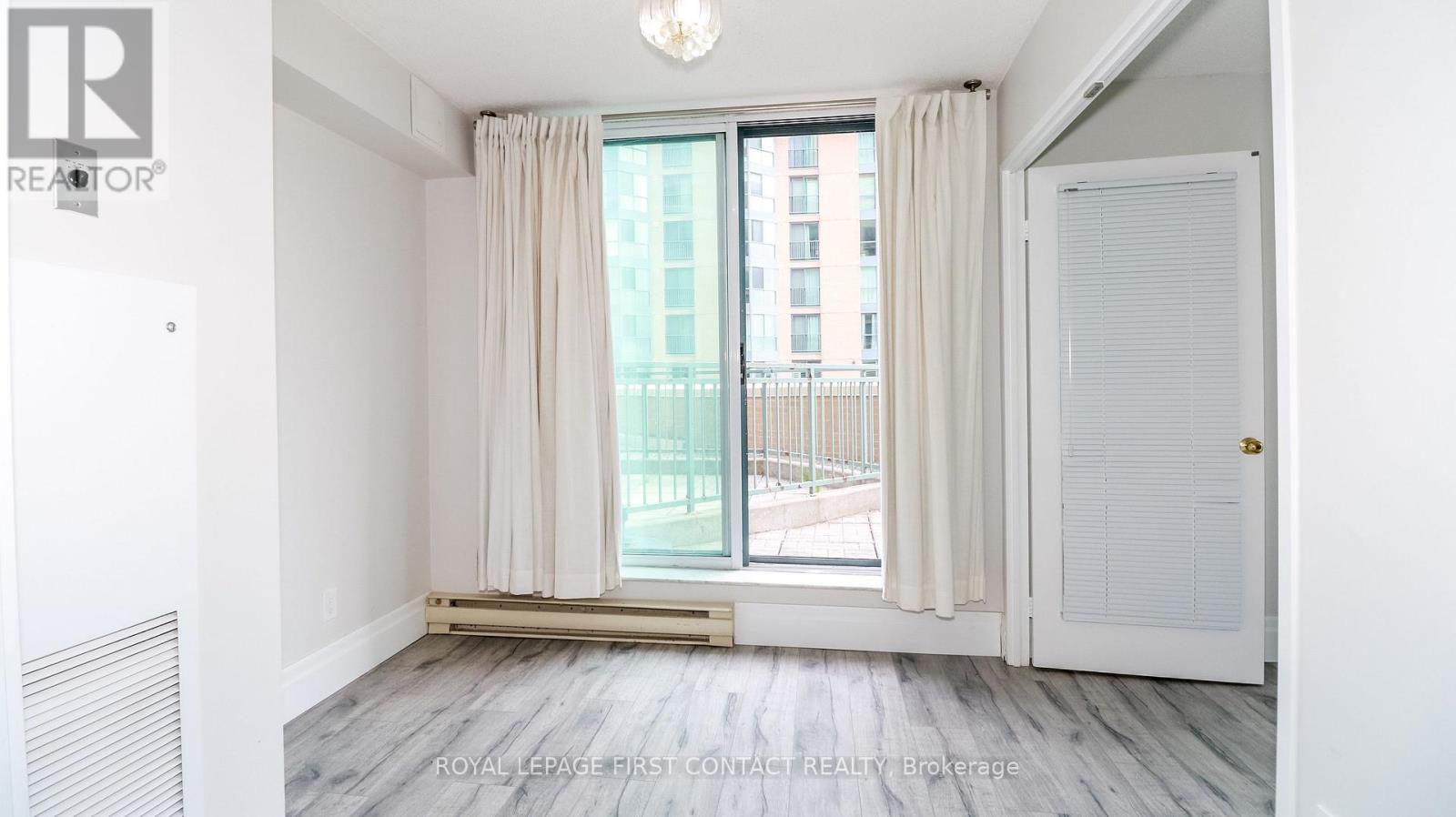 309 - 140 Dunlop Street E, Barrie (City Centre), Ontario  L4M 6H9 - Photo 12 - S13159336