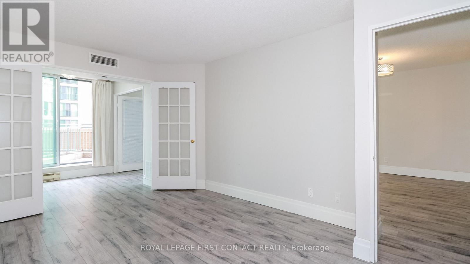 309 - 140 Dunlop Street E, Barrie (City Centre), Ontario  L4M 6H9 - Photo 15 - S13159336