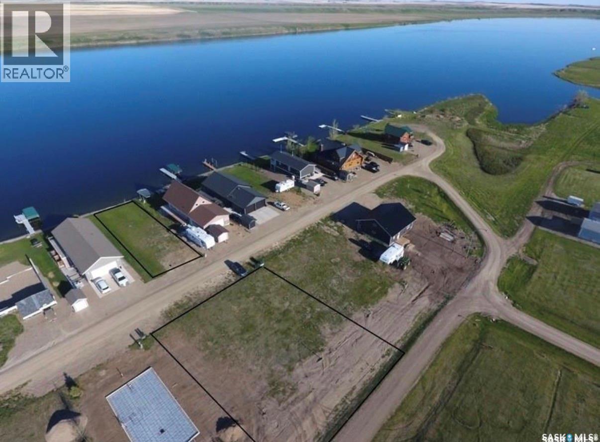 1420-1520 Lakeview Drive, Webb Rm No. 138, Saskatchewan  S0N 2N0 - Photo 2 - SK036804