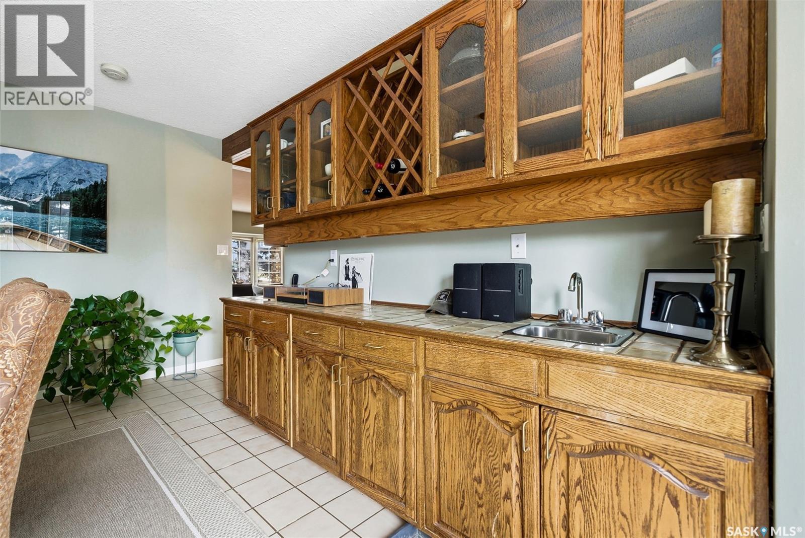 2402 Truesdale Drive, Regina, Saskatchewan  S4V 0W2 - Photo 18 - SK036723