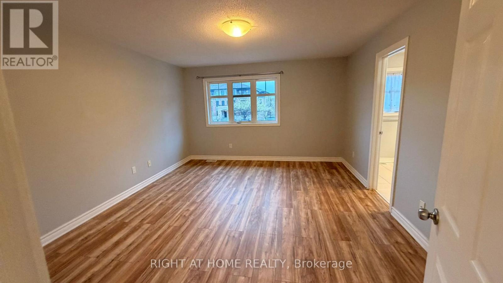 205 Mancini Way, Ottawa, Ontario  K2J 5X4 - Photo 8 - X13159368