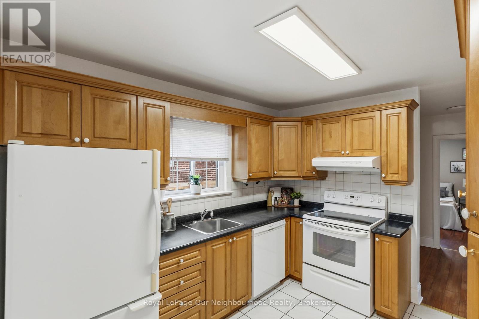 1275 Kingston Road, Toronto, Ontario  M1N 1P4 - Photo 20 - E13158350