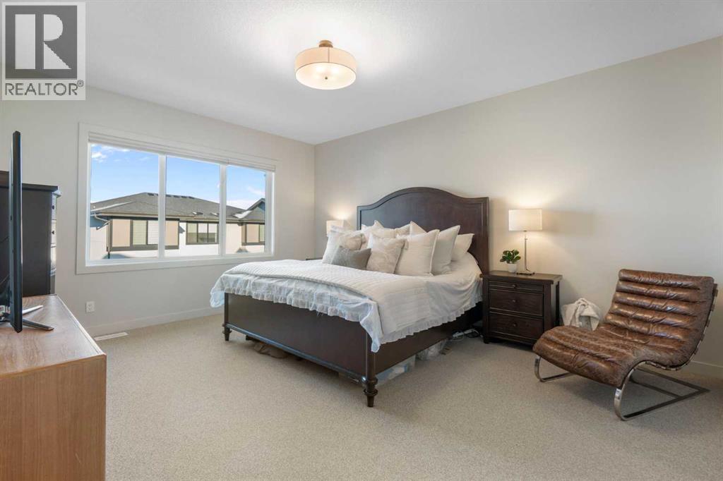 26 Bluerock Avenue SW, Calgary, Alberta  T2Y 0R6 - Photo 17 - A2313461