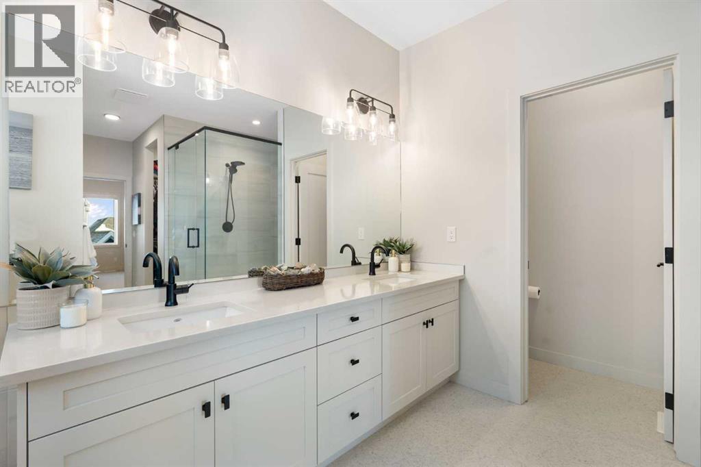 26 Bluerock Avenue SW, Calgary, Alberta  T2Y 0R6 - Photo 22 - A2313461