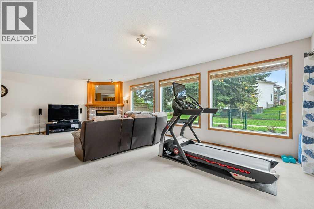 125 Woodpark Close SW, Calgary, Alberta  T2W 6H1 - Photo 30 - A2313625